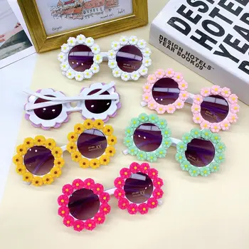  Новые милые детские солнцезащитные очки Little Daisy UV400 Little Flowers, путешествующие по улице и фотографирующие в солнцезащитных очках